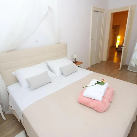 Rosa Solis Apartment Zadar